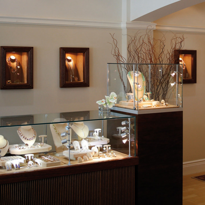 Balaclava Jewellers Showroom, Governors Square, Grand Cayman, Seven Mile Beach